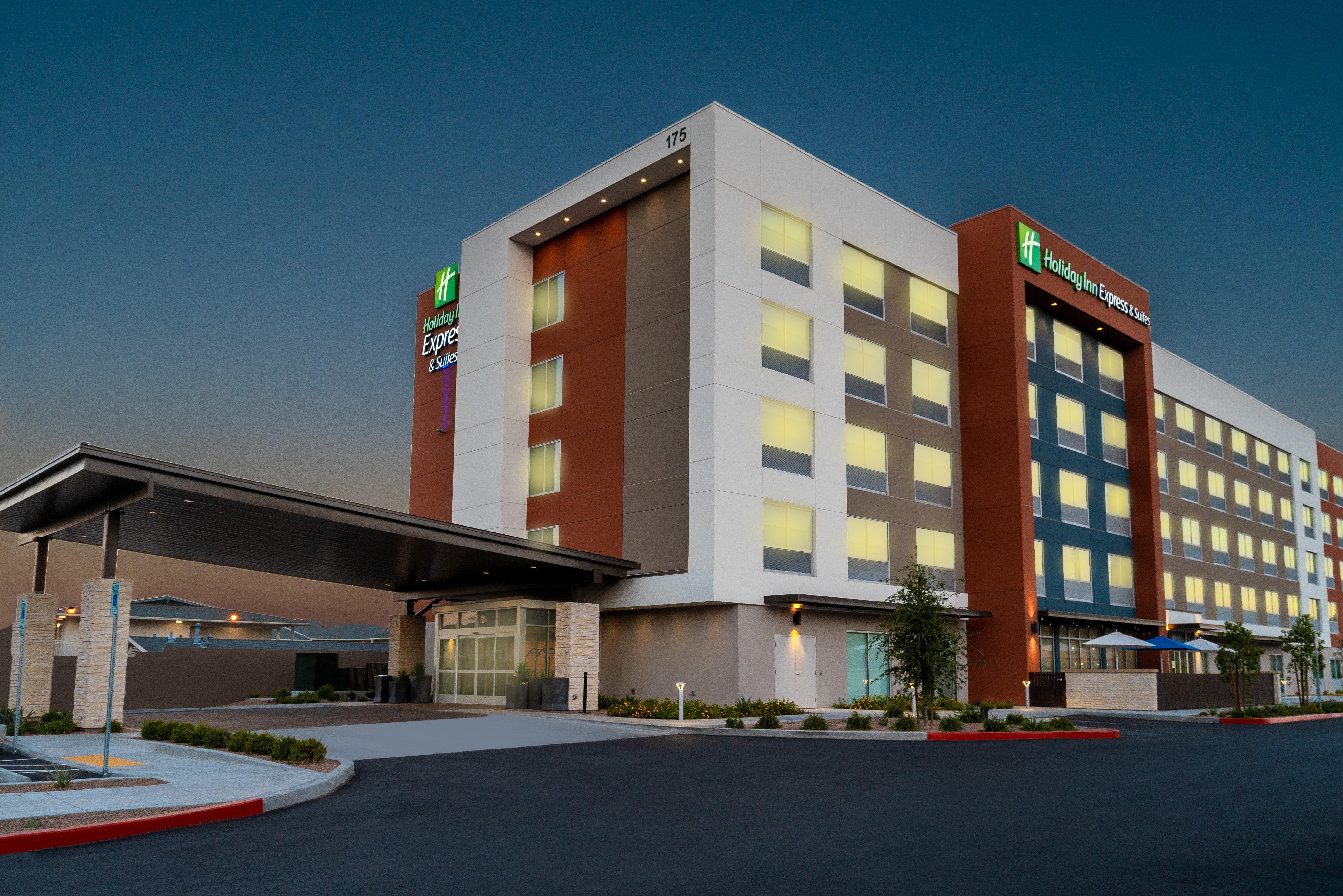 Holiday Inn Express & Suites - Las Vegas - E Tropicana By Ihg Ngoại thất bức ảnh